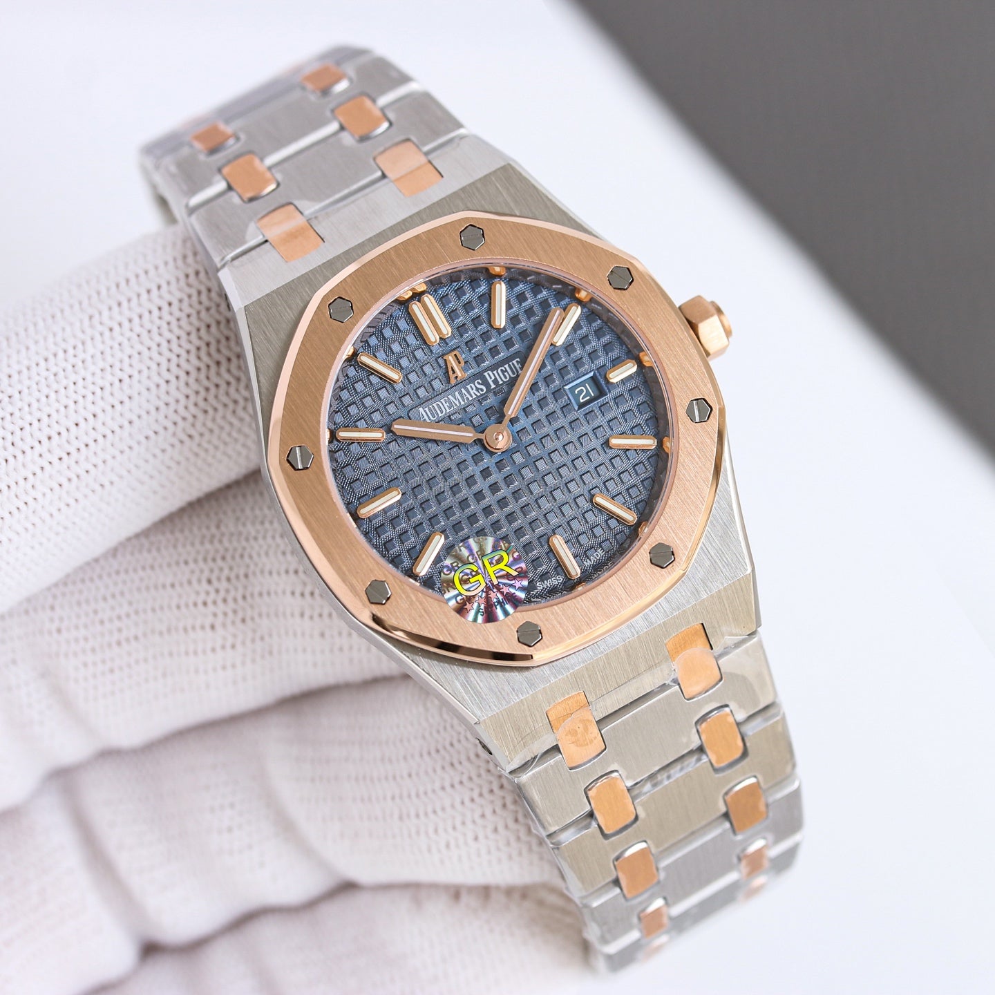 Audemars Piguet Royal-Oak Watch G014 - product view 6