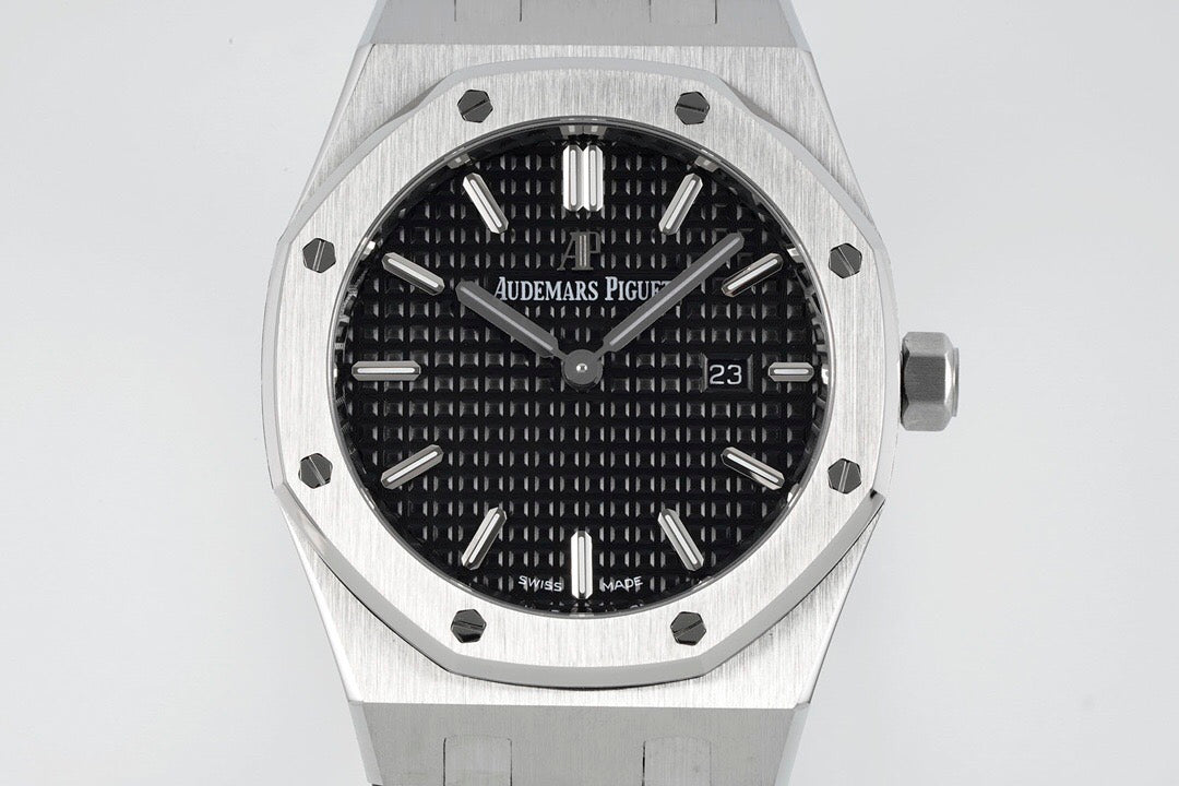 Audemars Piguet Royal-Oak Watch G019 - product view 2