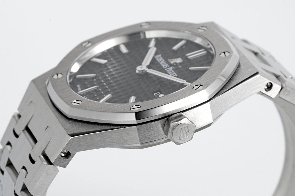 Audemars Piguet Royal-Oak Watch G019 - product view 4
