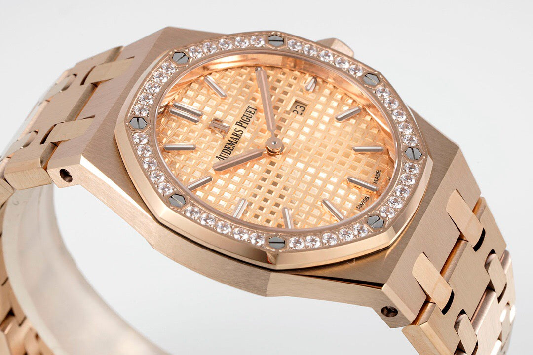 Audemars Piguet Royal-Oak Watch G020 - product view 4