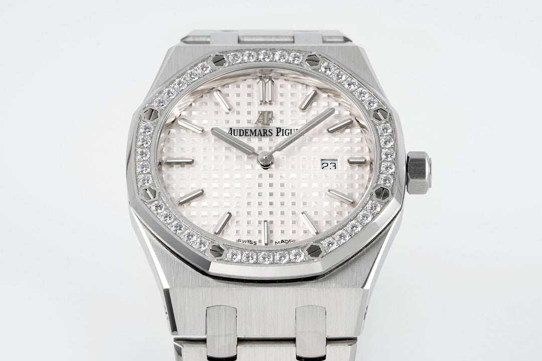 Audemars Piguet Royal-Oak Watch G021 - product view 3