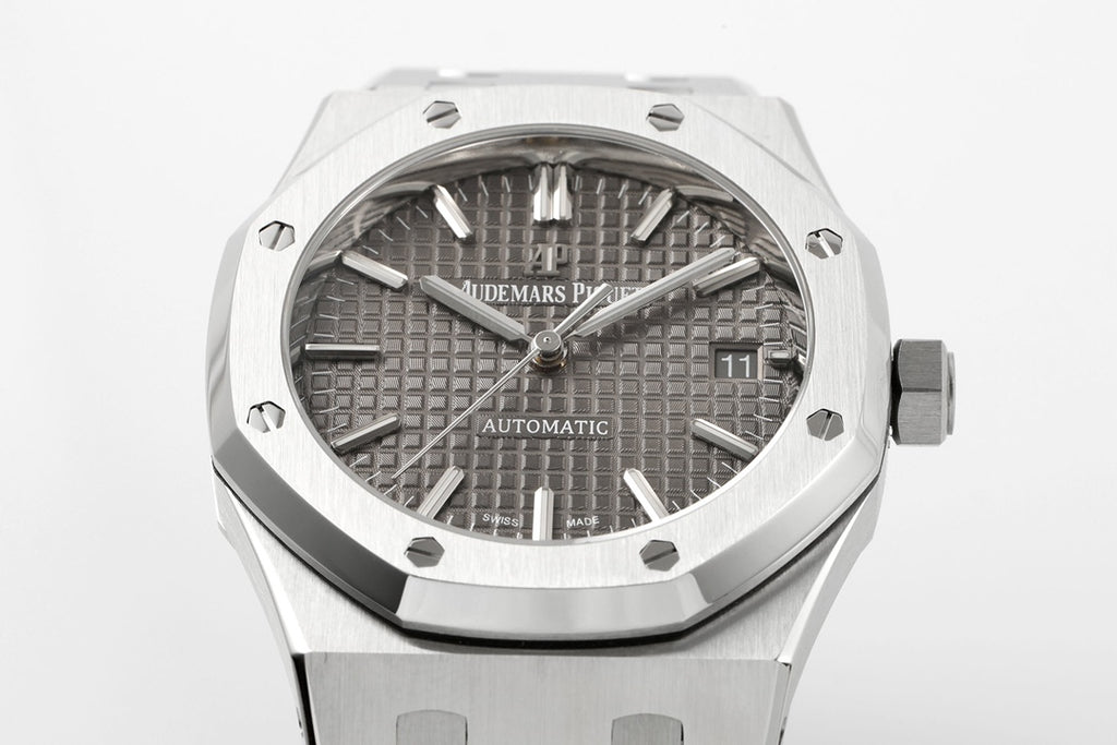 Audemars Piguet Royal-Oak Watch G024 - product view 3
