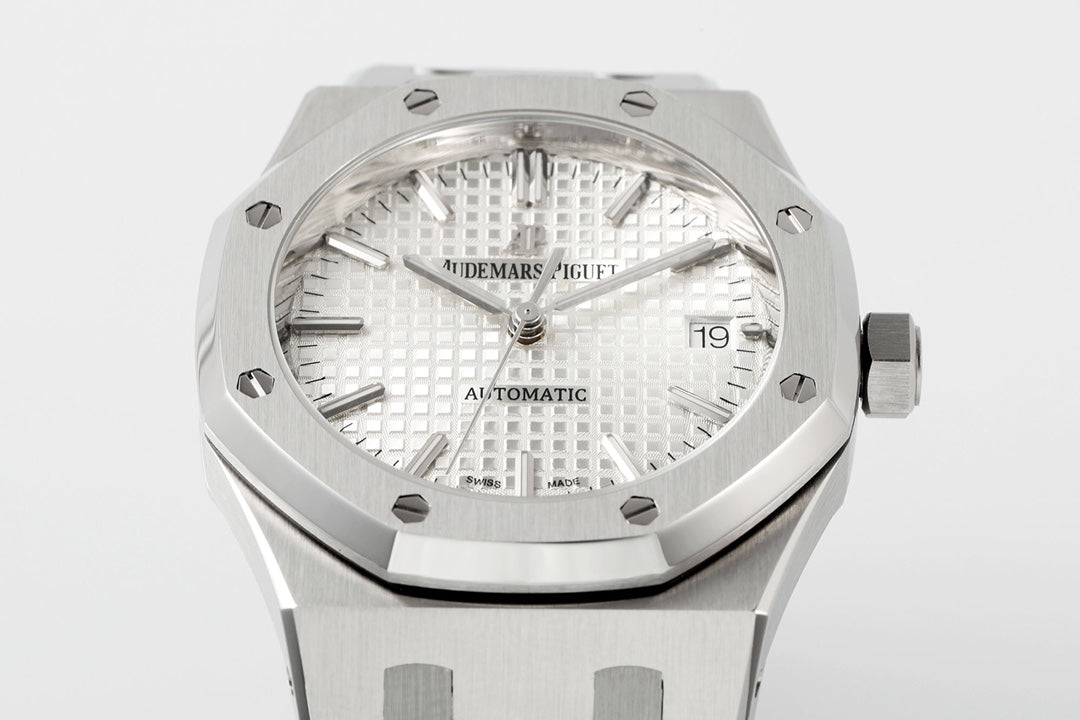 Audemars Piguet Royal-Oak Watch G025 - product view 3