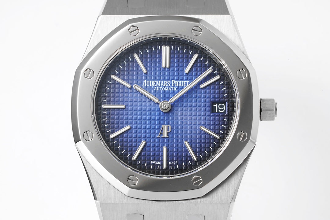 Audemars Piguet Royal-Oak Watch G026 - product view 2