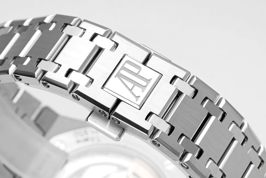 Audemars Piguet Royal-Oak Watch G026 - product view 8