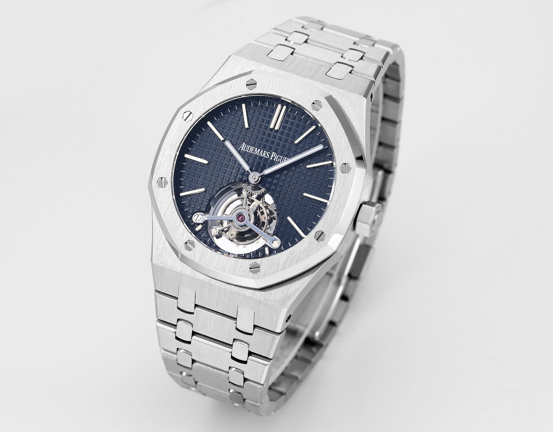 Audemars Piguet Royal-Oak-Openworked Watch G028 - product view 2