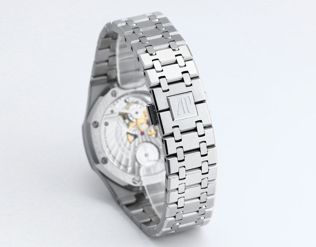 Audemars Piguet Royal-Oak-Openworked Watch G028 - product view 9