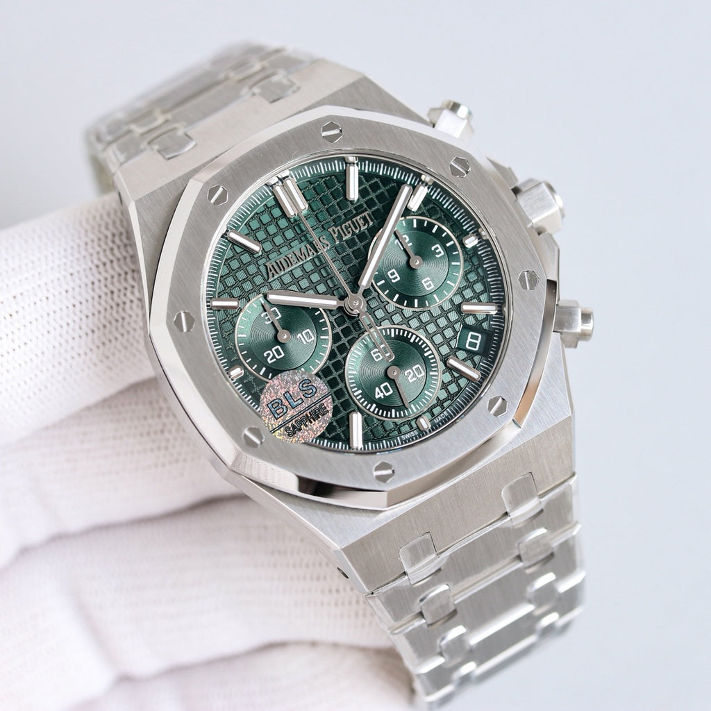 Audemars Piguet Royal Oak Chronograph Watch G049 - product view 3