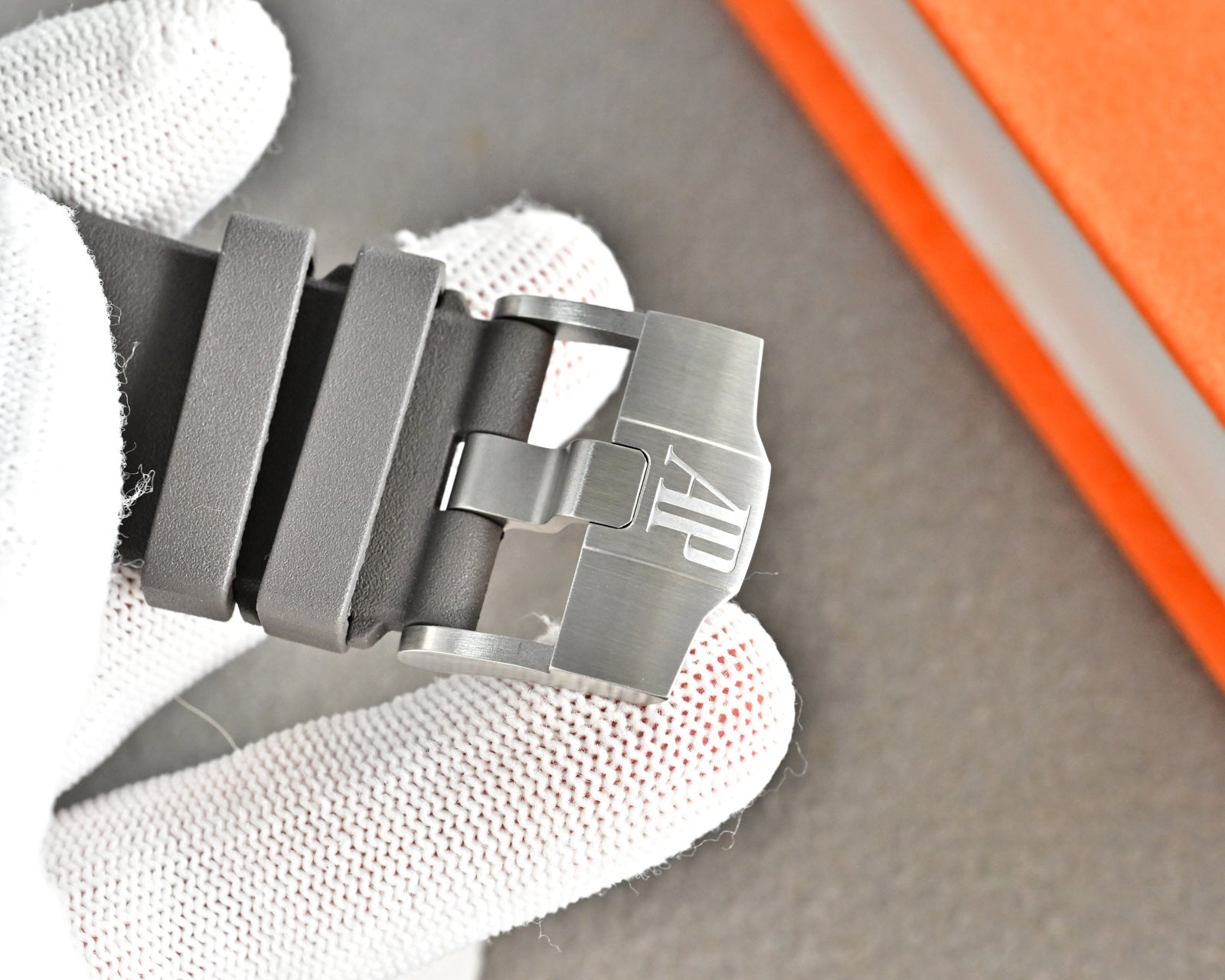 Audemars Piguet Royal Oak Offshore Watch G055 - product view 8
