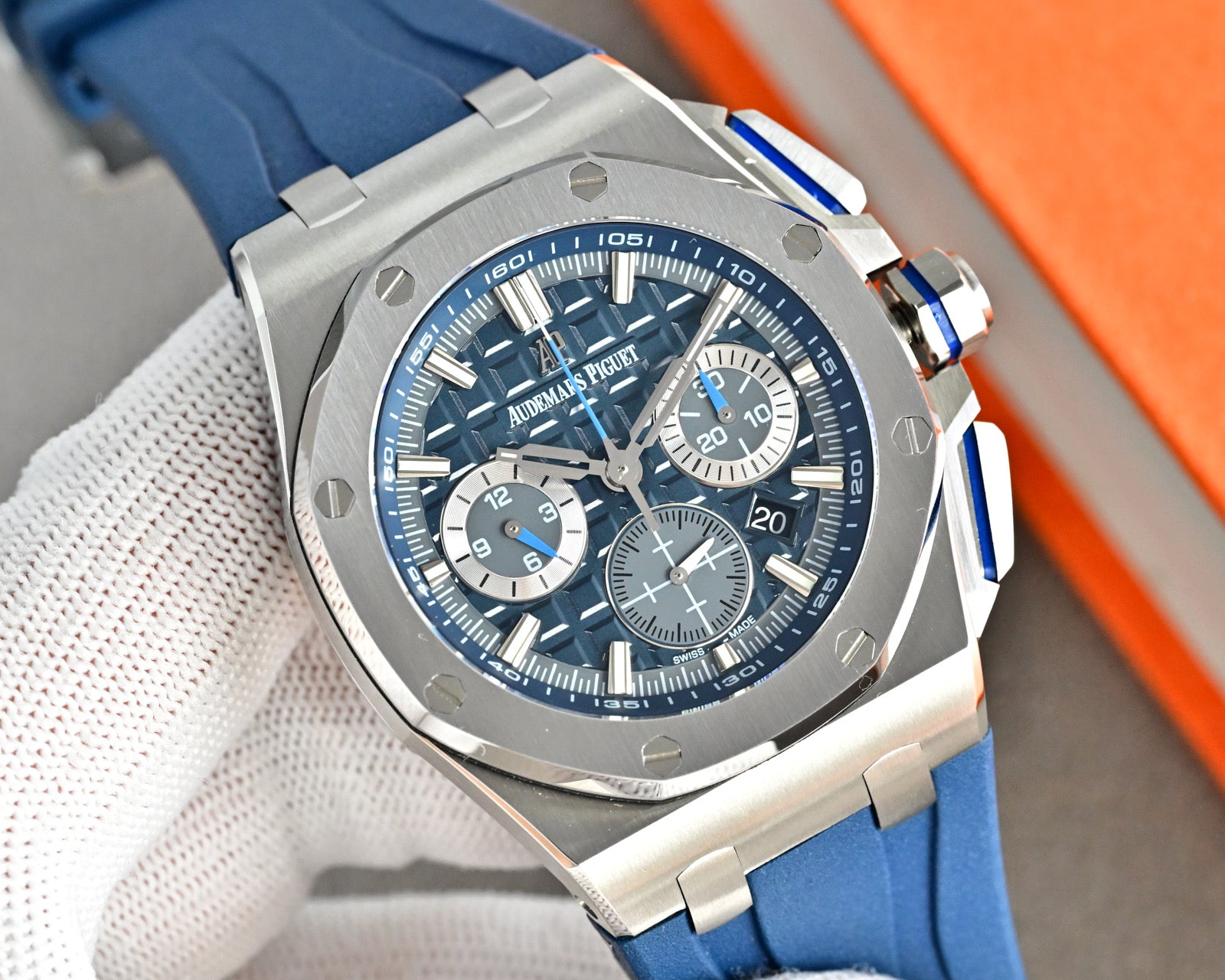 Audemars Piguet Royal Oak Offshore Watch G056 - product view 2