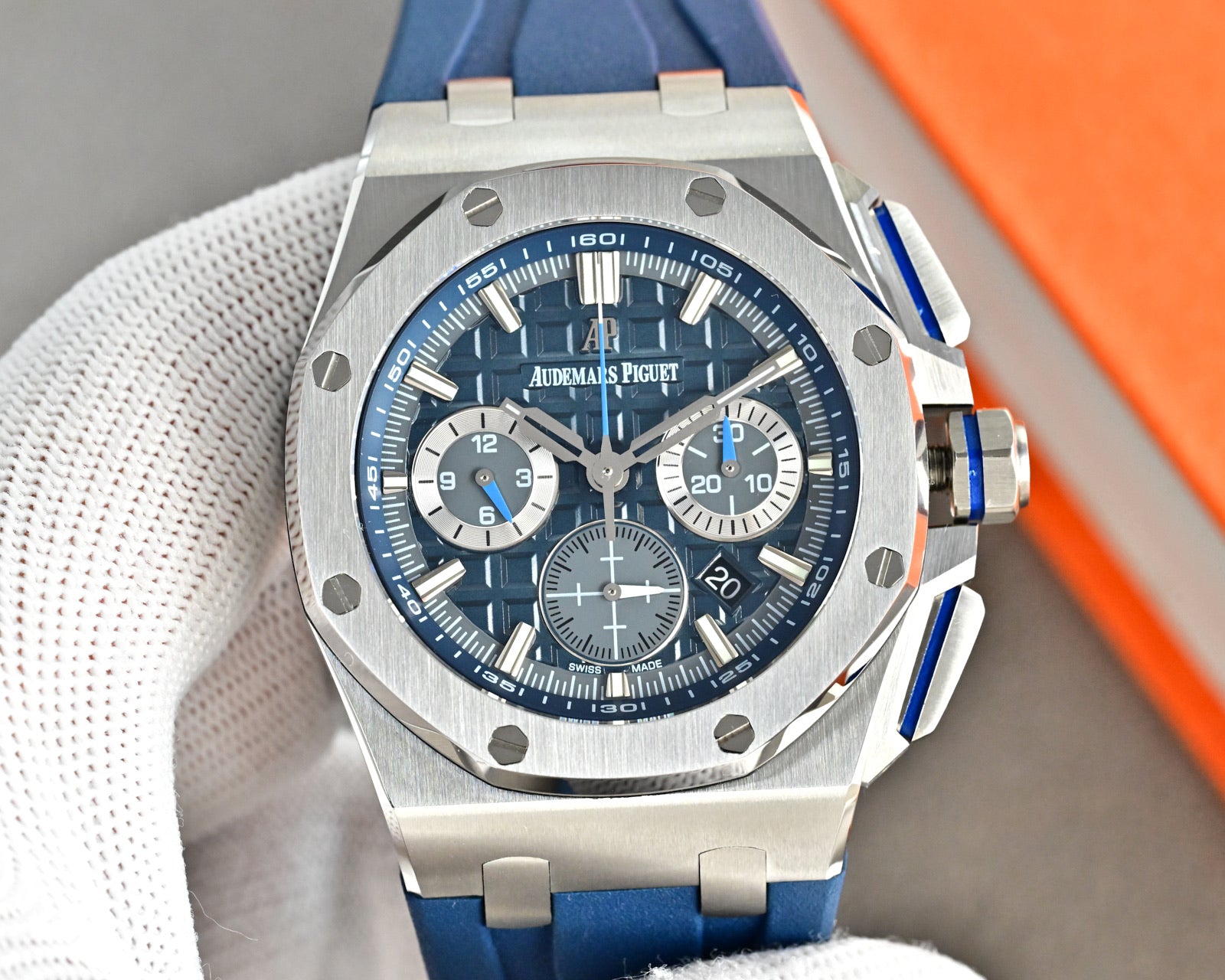 Audemars Piguet Royal Oak Offshore Watch G056 - product view 3