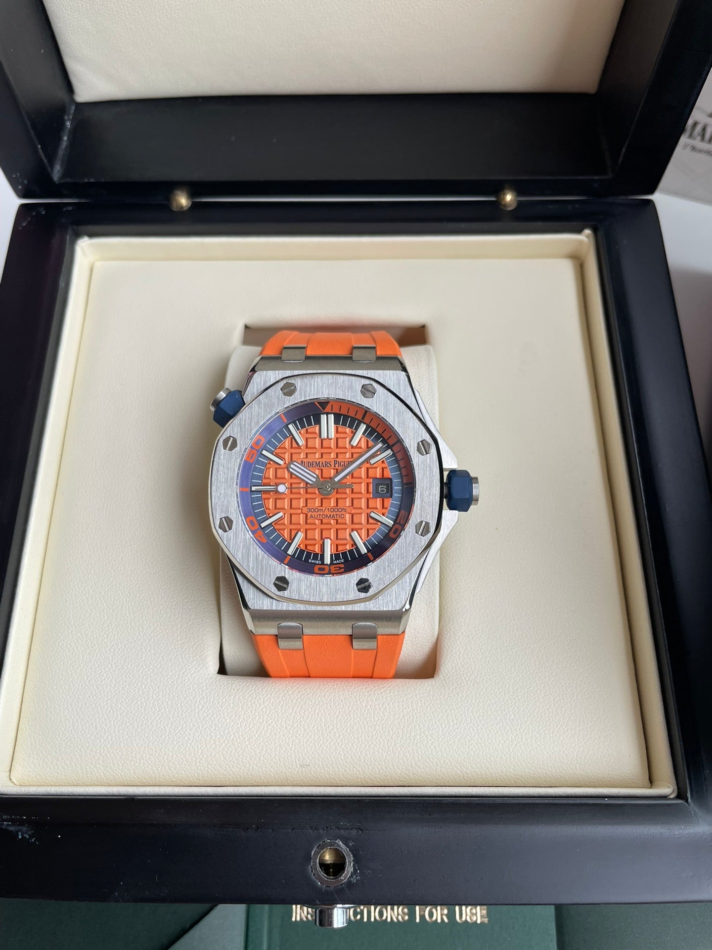 Audemars Piguet Royal Oak Offshore Watch G090 - product view 2