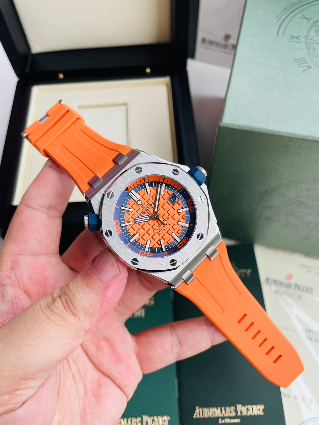 Audemars Piguet Royal Oak Offshore Watch G090 - product view 3