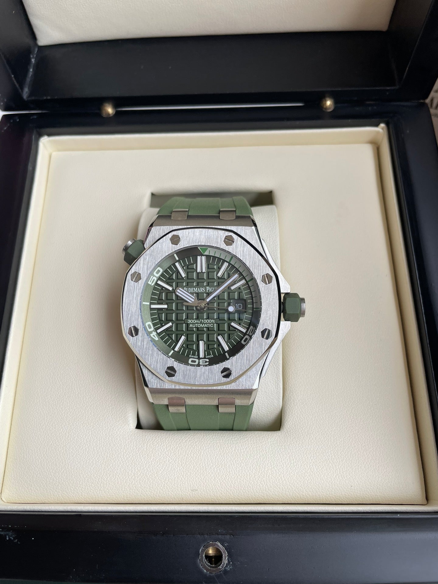 Audemars Piguet Royal Oak Offshore Watch G093 - product view 2