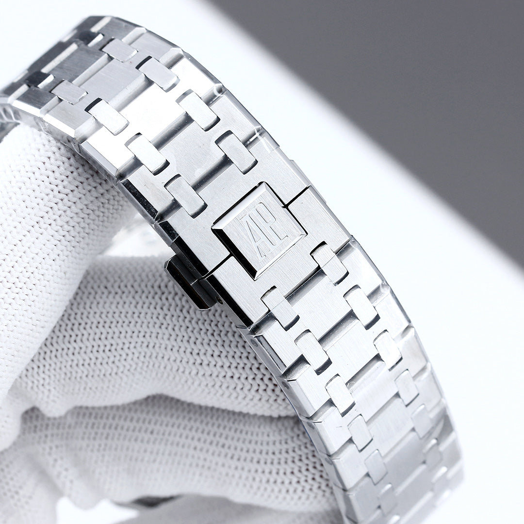 Audemars Piguet Royal Oak Chronograph Watch G096 - product view 9