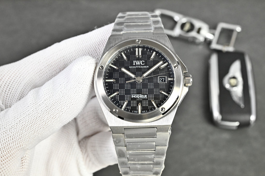 IWC Ingenieur Watch 04 - product view 1
