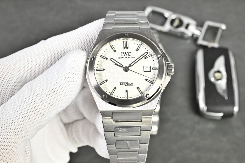 IWC Ingenieur Watch 04 - product view 4