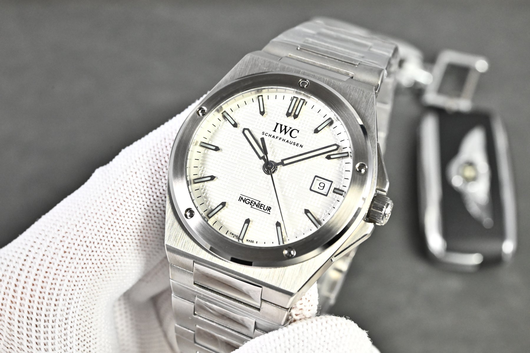 IWC Ingenieur Watch 04 - product view 6