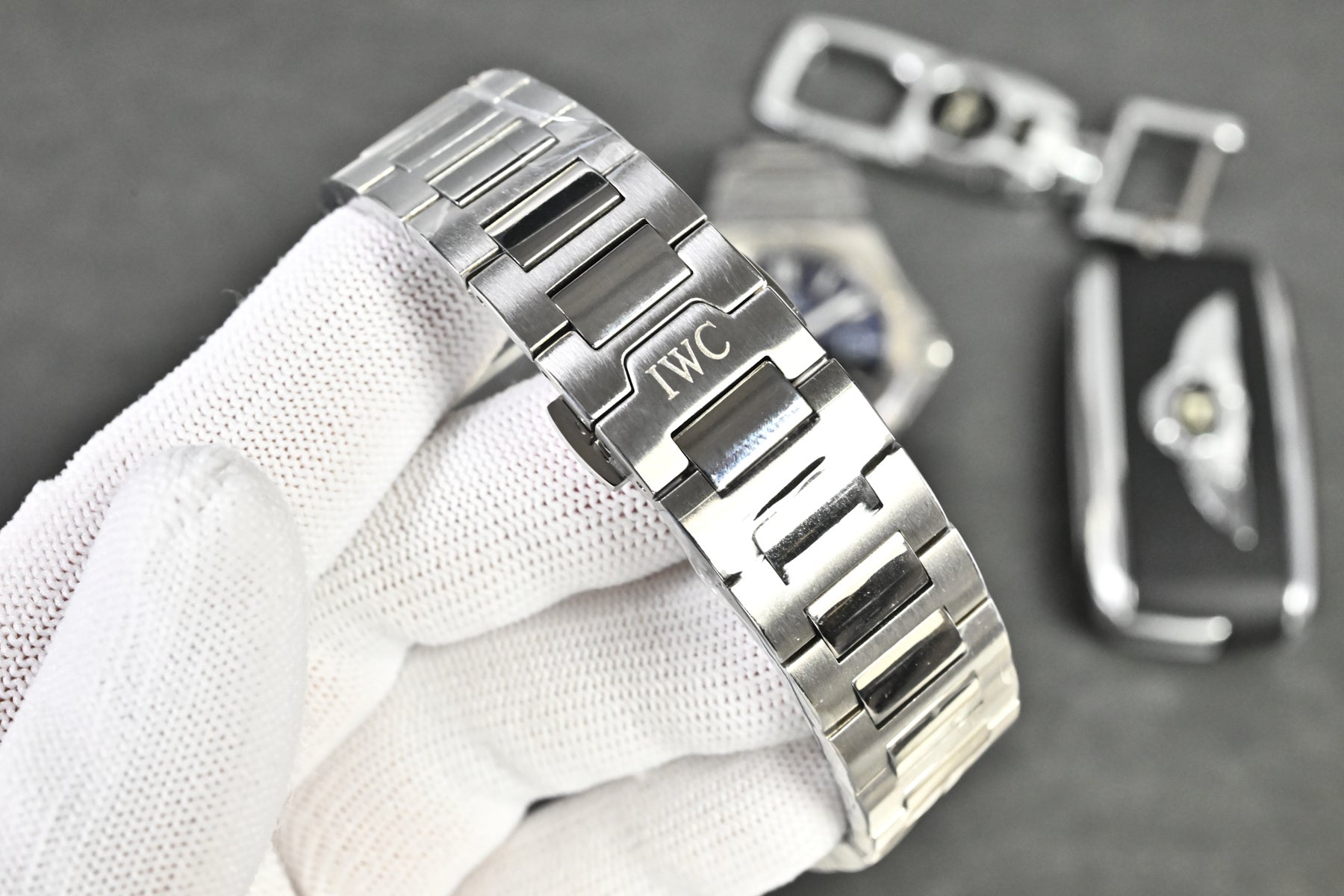 IWC Ingenieur Watch 04 - product view 8