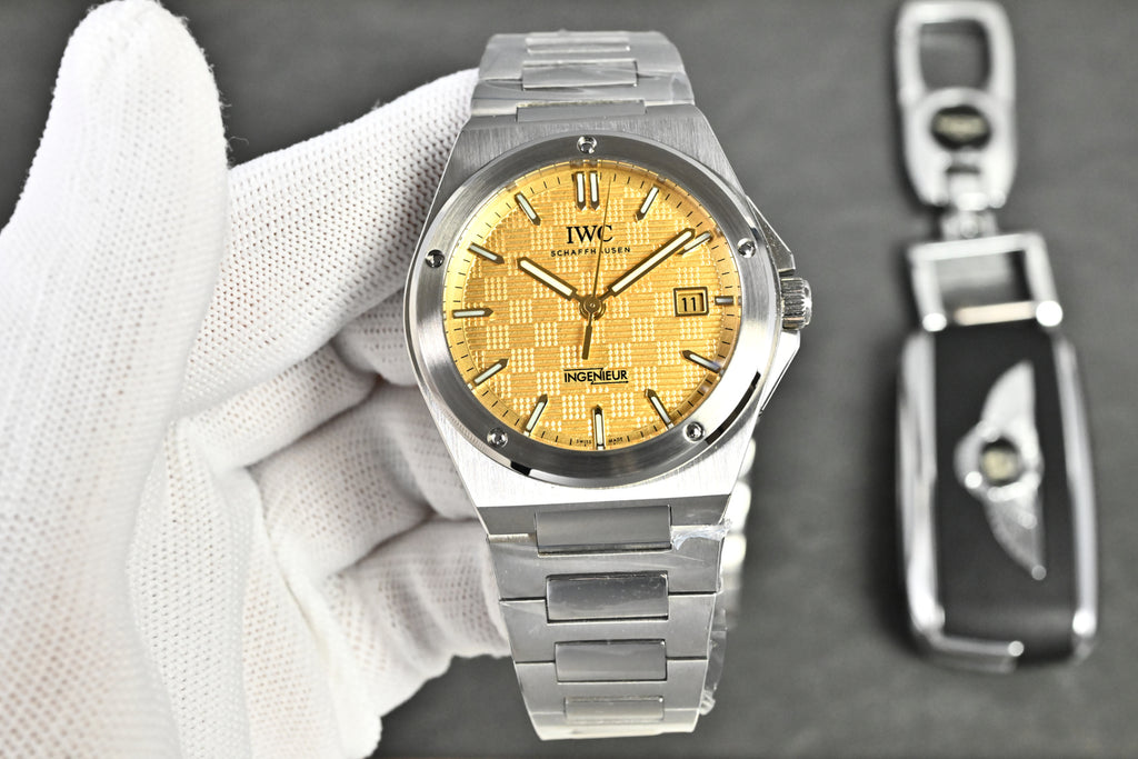 IWC Ingenieur Watch 05 - product view 4