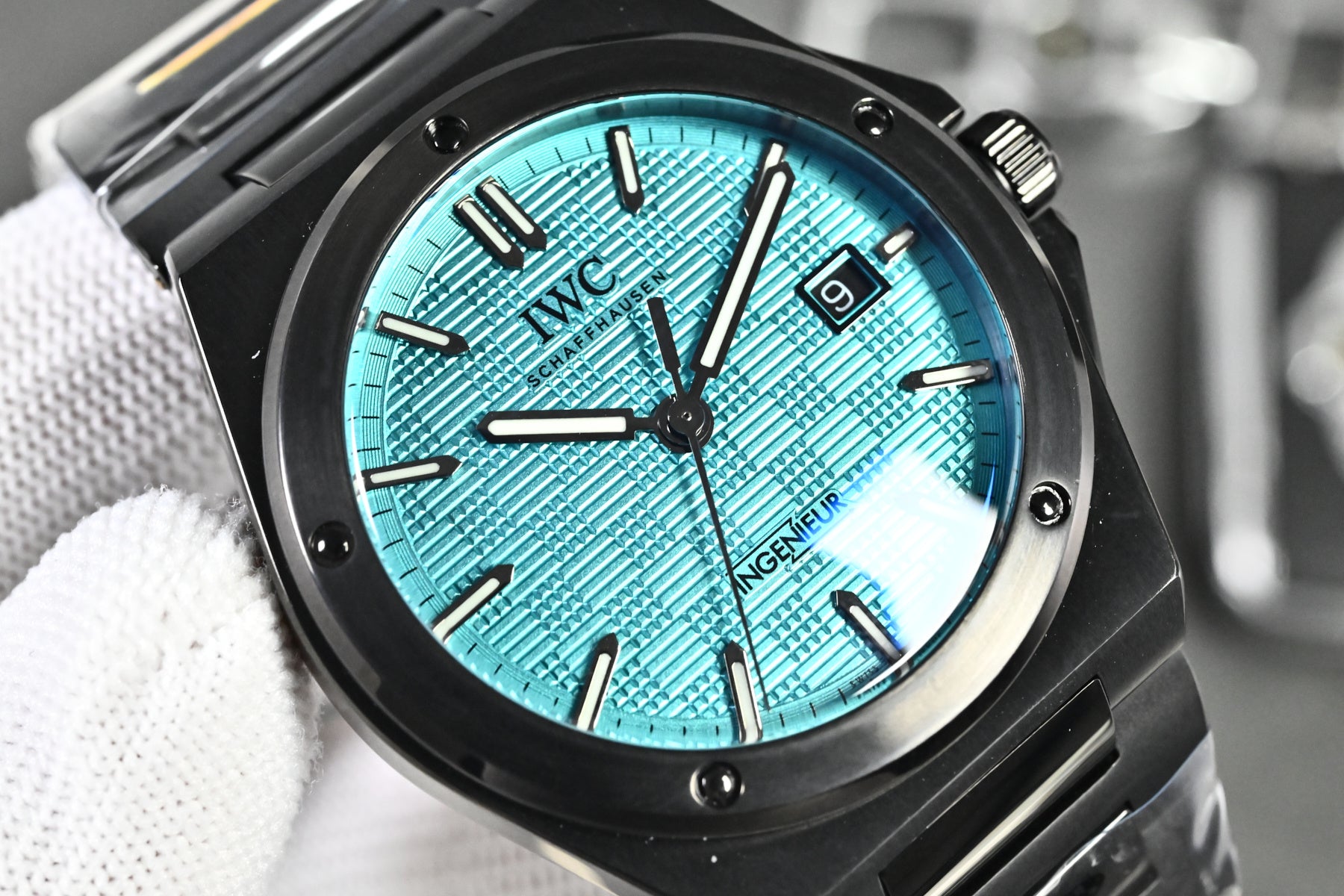 IWC Ingenieur Watch 06 - product view 4