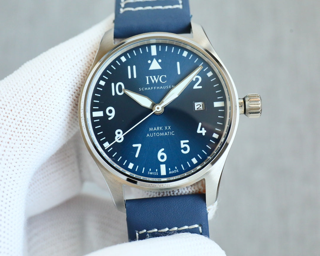IWC Pilot Watch 03 - product view 11