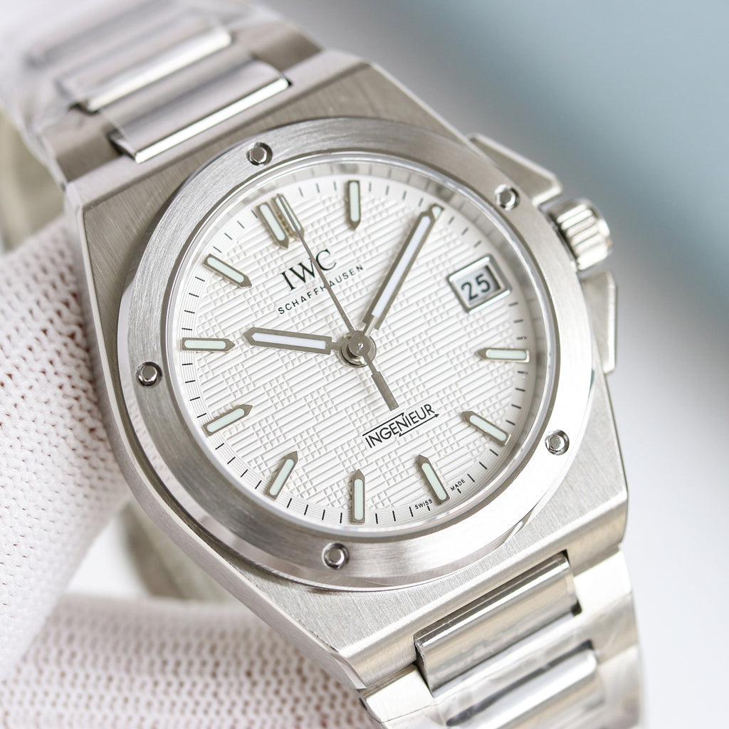IWC Ingenieur Watch 19 - product view 3
