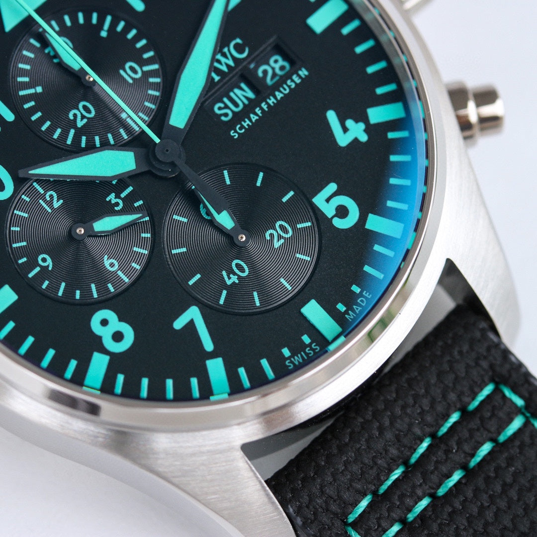 IWC Pilot Watch 08 - product view 3