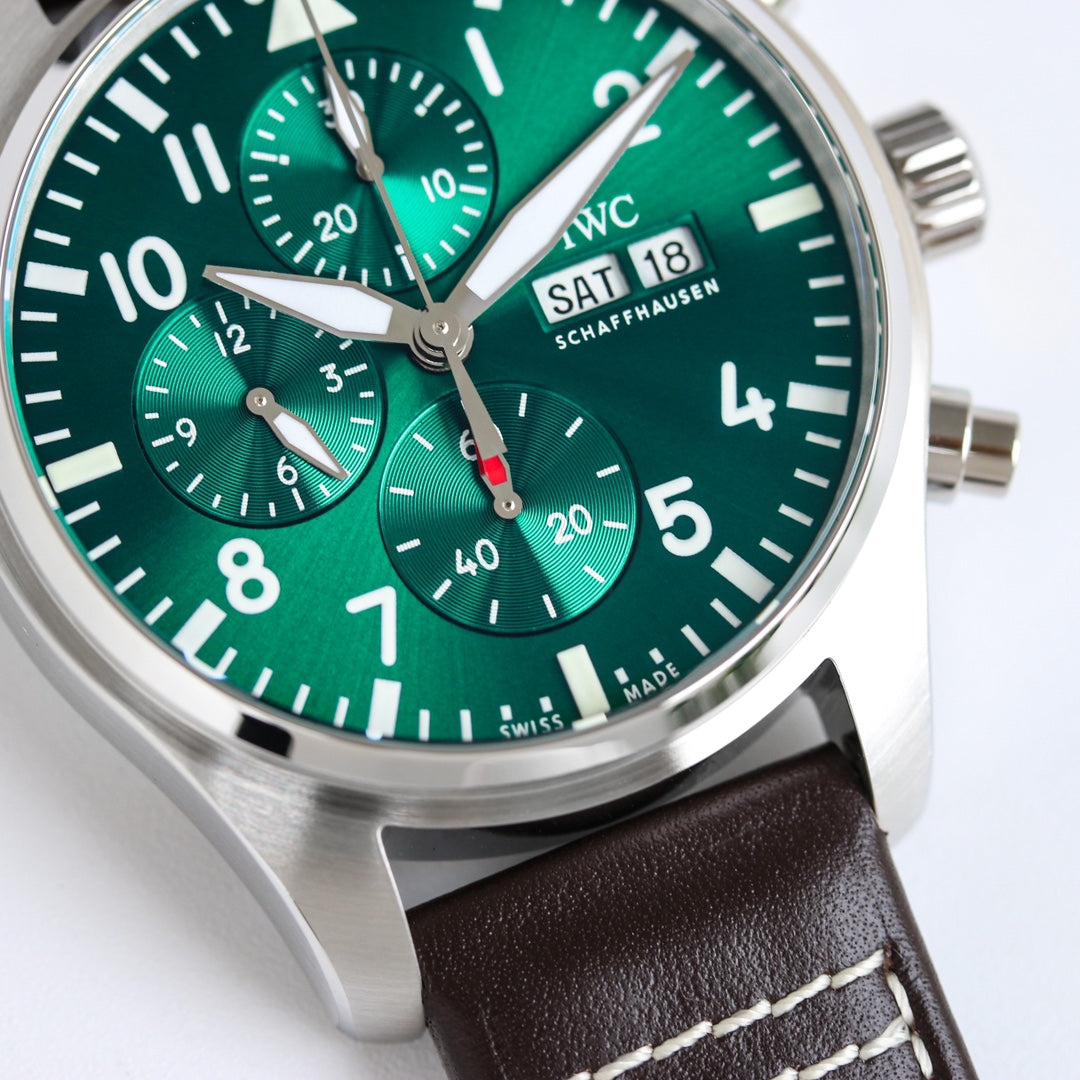 IWC Pilot Watch 10 - product view 5