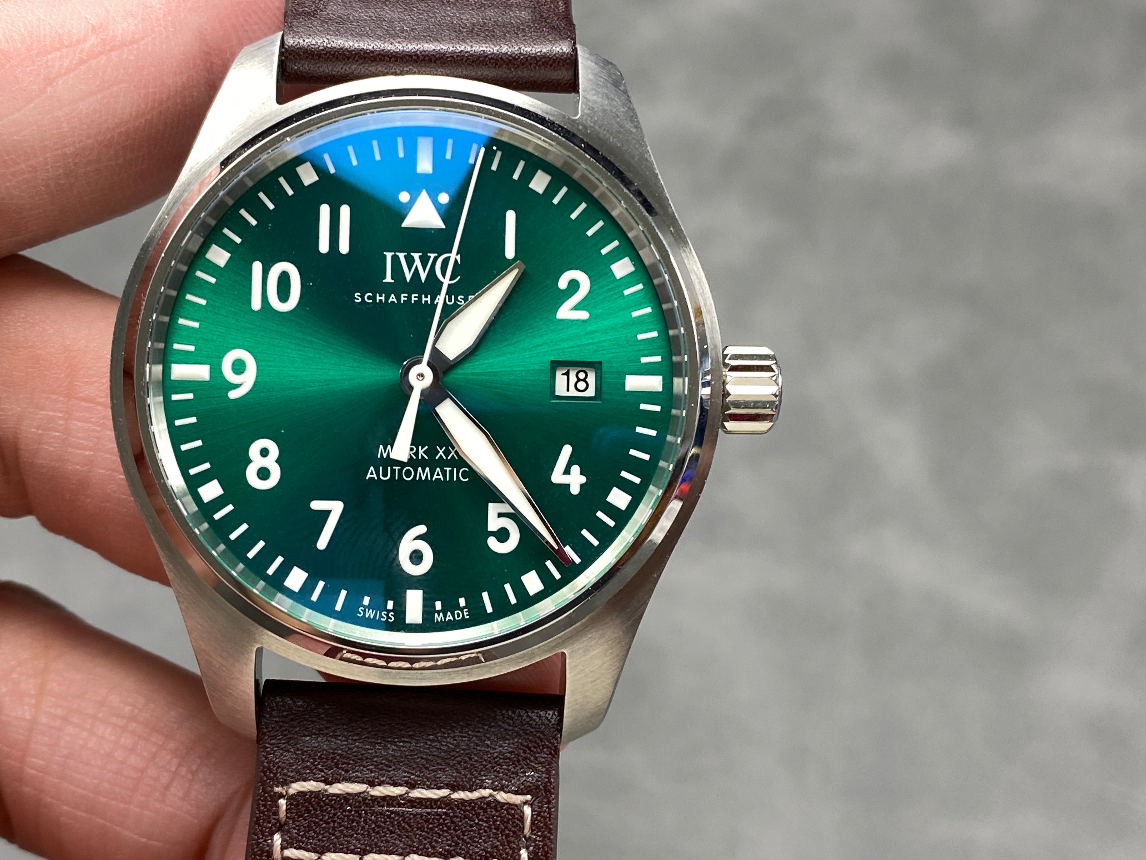 IWC Pilot Watch 14 - product view 1