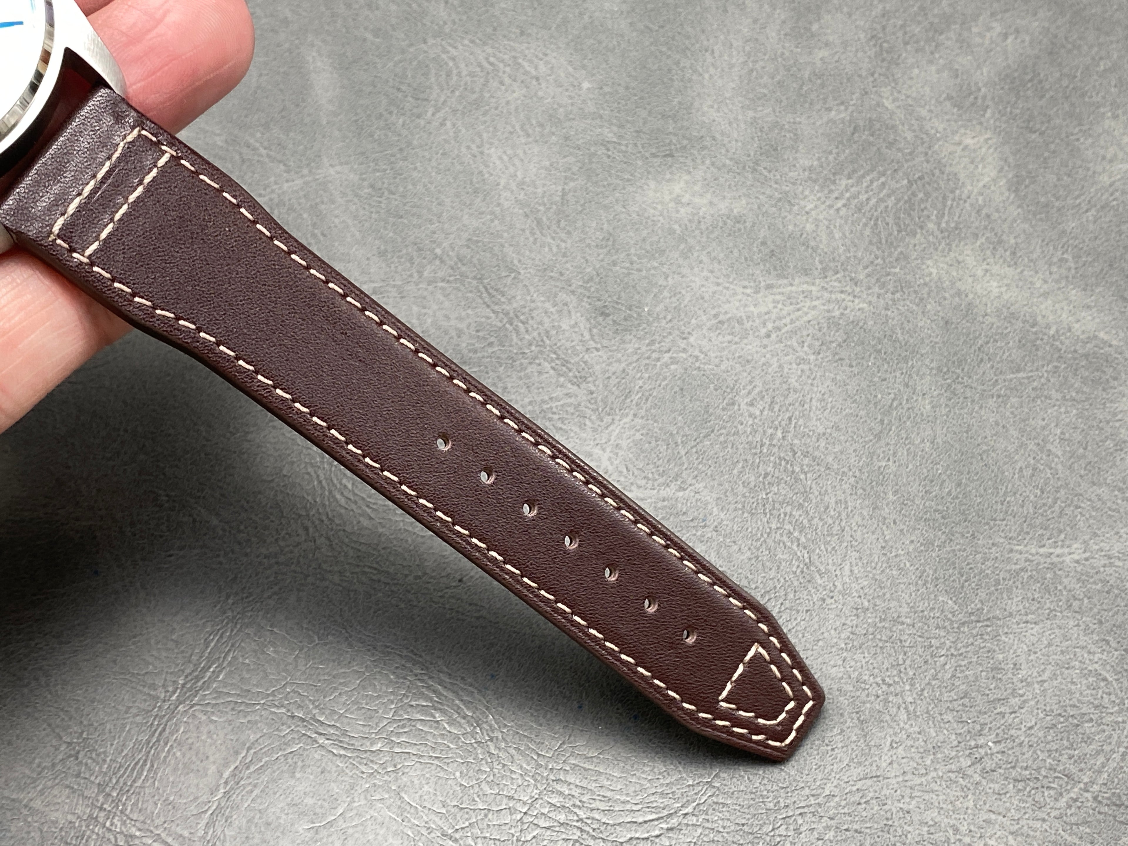 IWC Pilot Watch 14 - product view 9