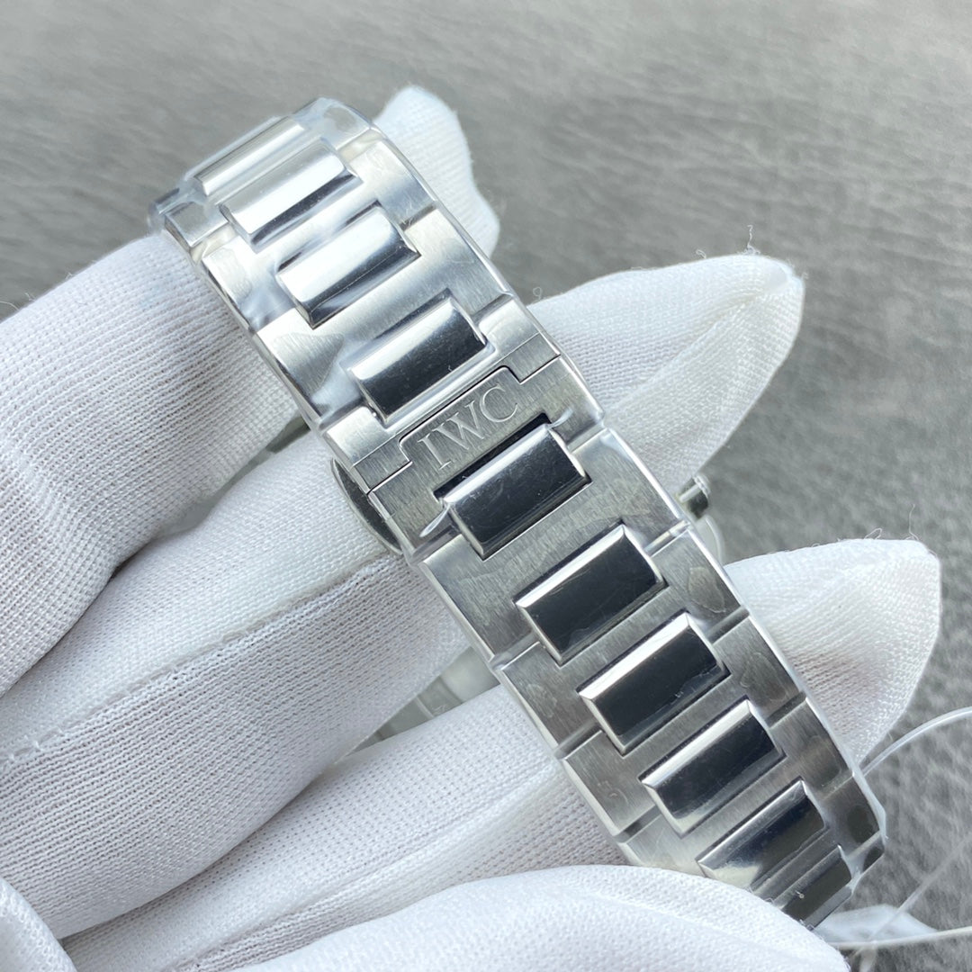 IWC Ingenieur Blue Dial Bracelet Watch - bracelet