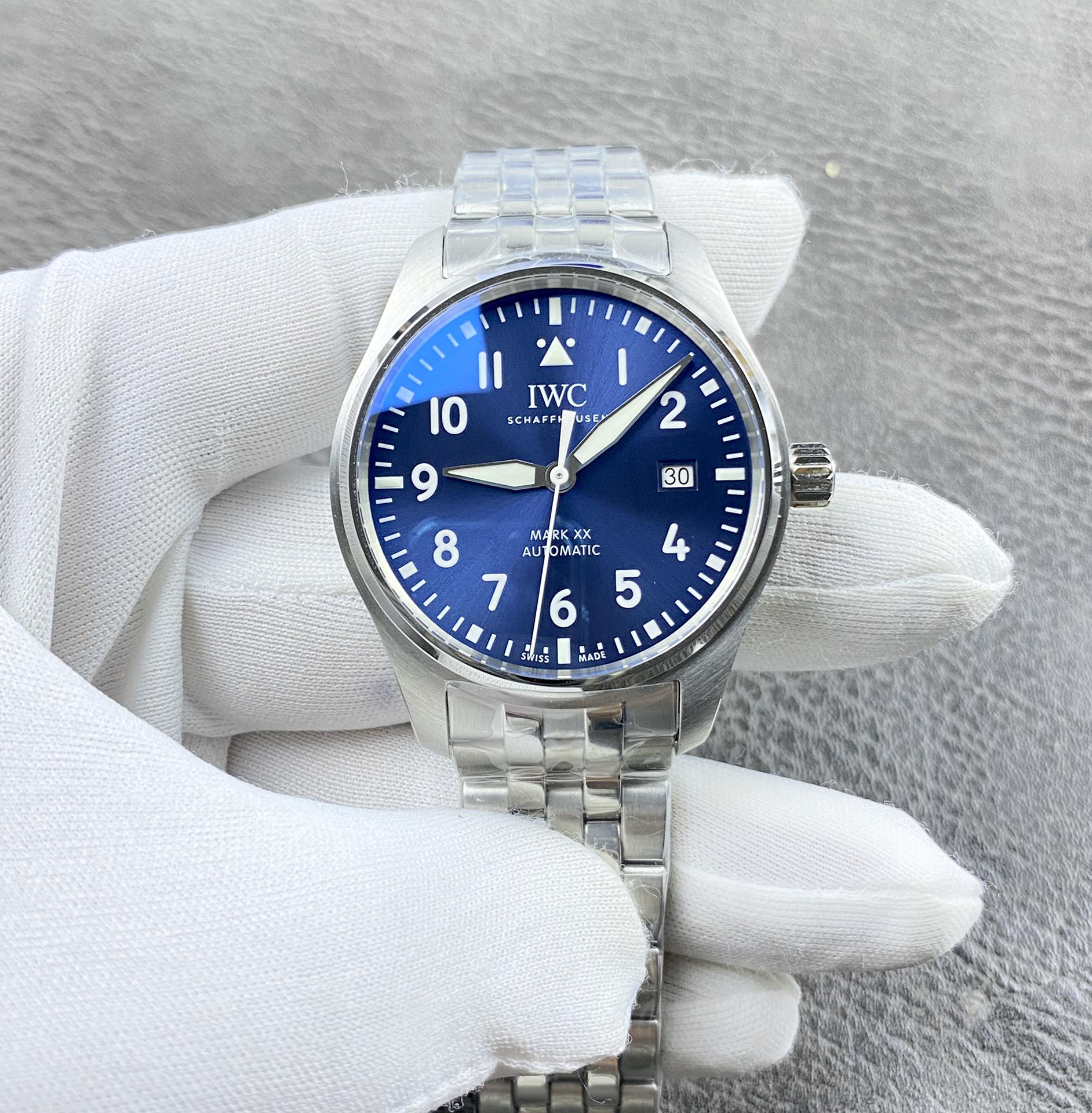 IWC Pilot Watch 18 - product view 1