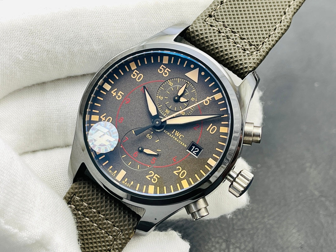 IWC Pilot Watch 23 - product view 3