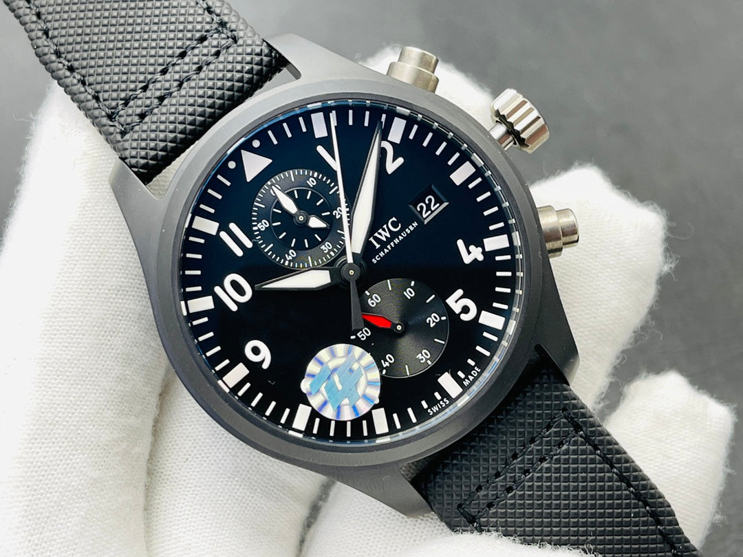 IWC Pilot Watch 24 - product view 1