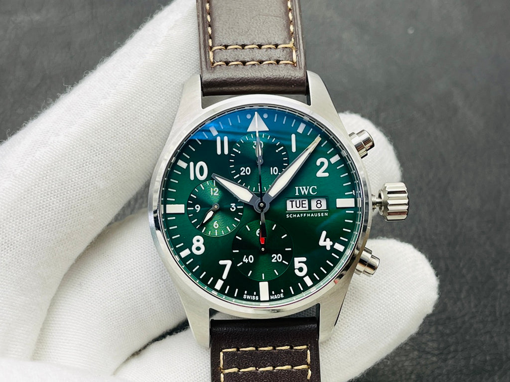 IWC Pilot Watch 29 - product view 2
