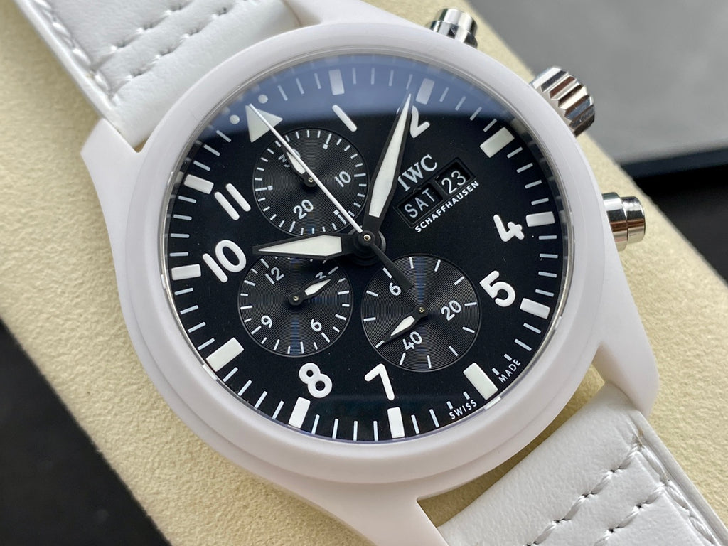 IWC Pilot Watch 32 - product view 2