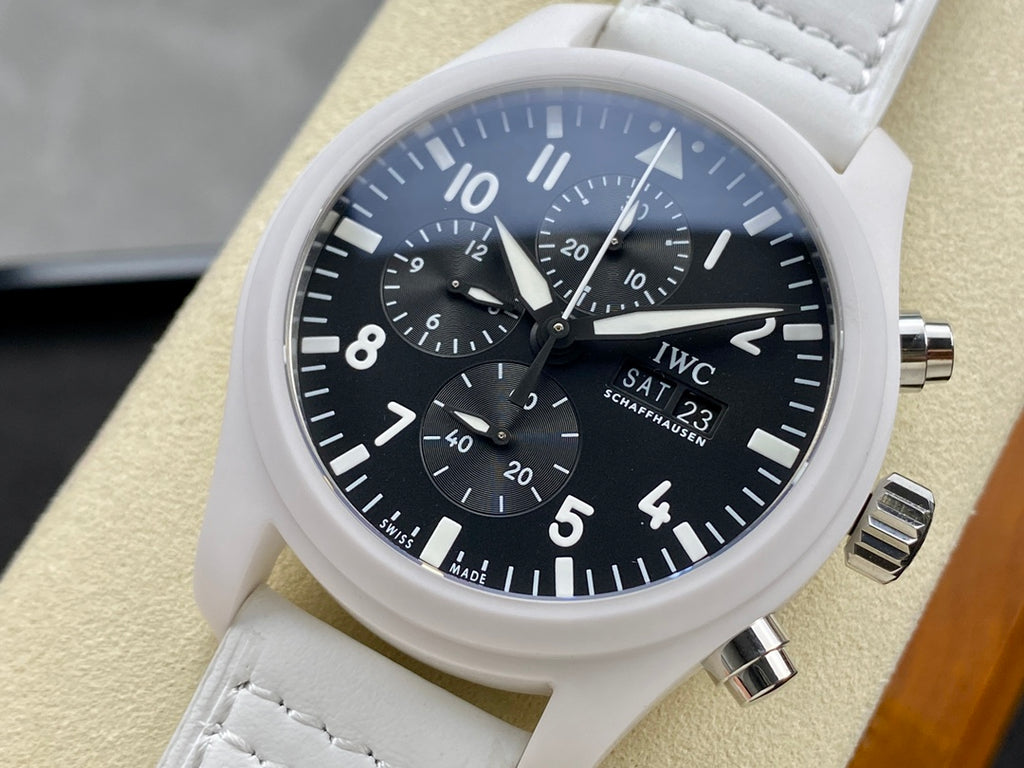 IWC Pilot Watch 32 - product view 3
