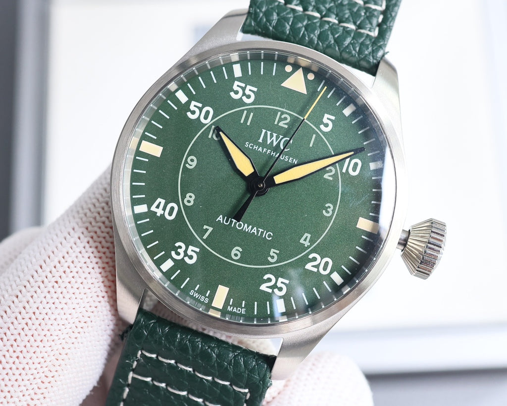 IWC Pilot Watch 33 - product view 4