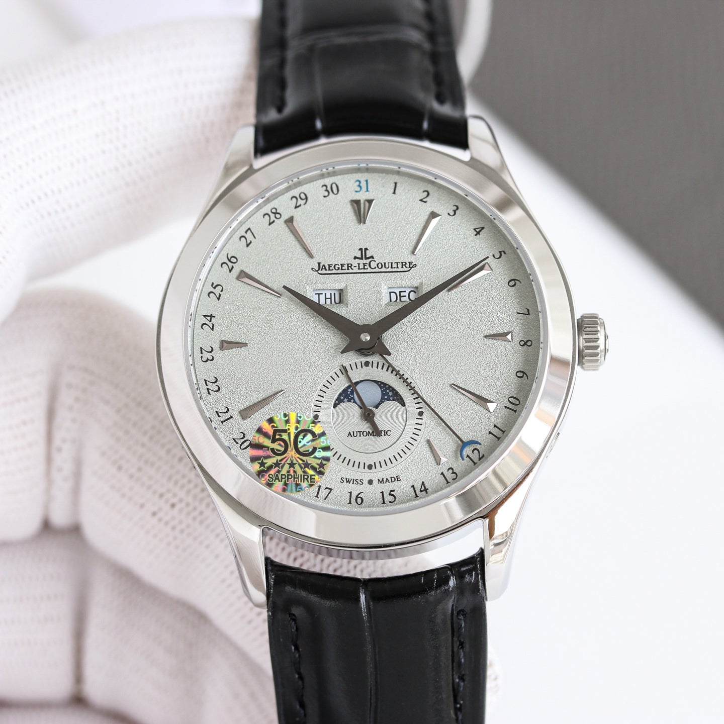 Jaeger-LeCoultre Master Control Watch G028 - product view 2