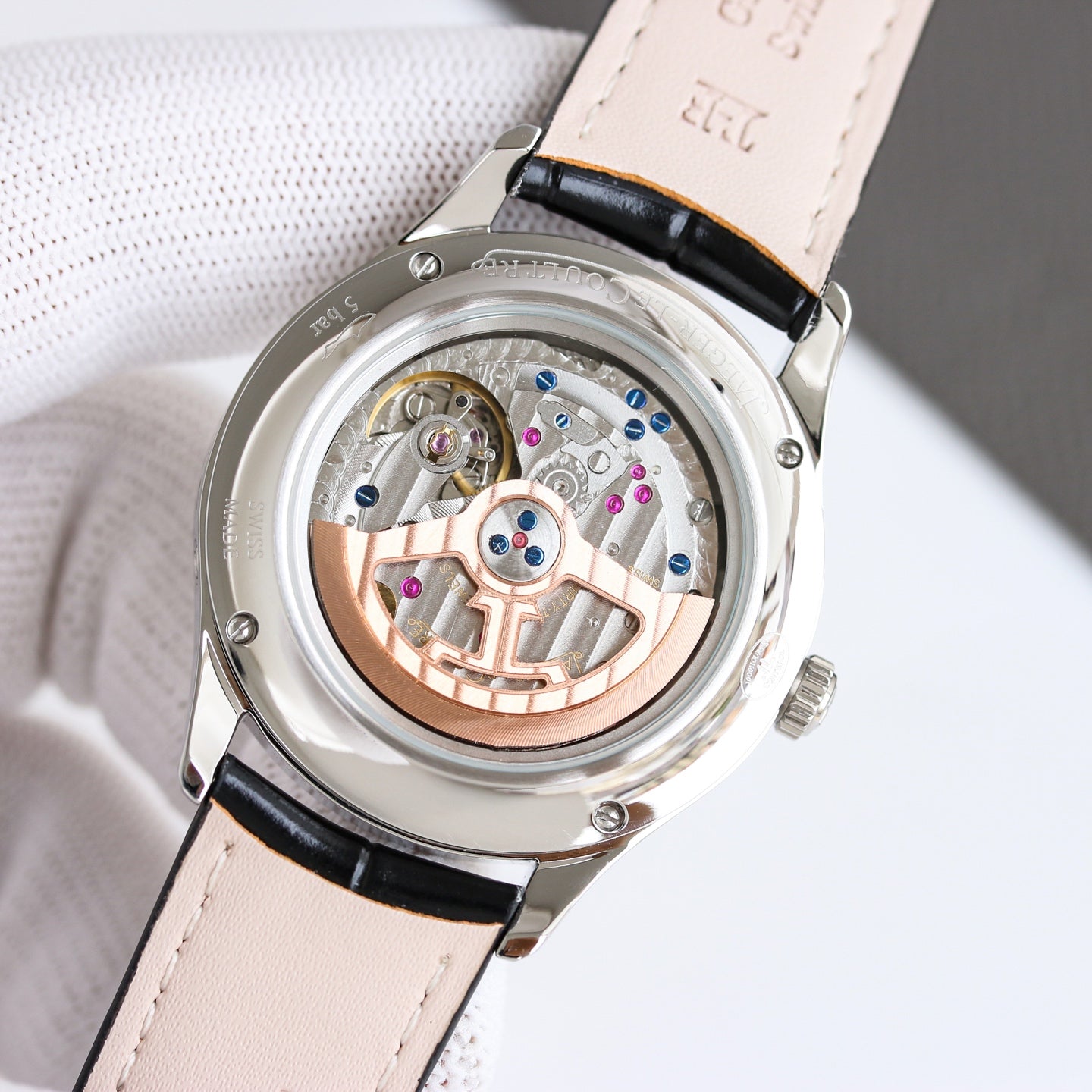 Jaeger-LeCoultre Master Control Watch G030 - product view 8
