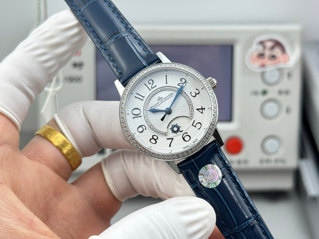Jaeger-LeCoultre Master Control Watch G038 - product view 3