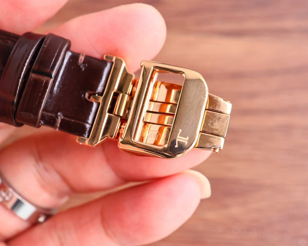 Jaeger-LeCoultre Master Control Watch G042 - product view 8
