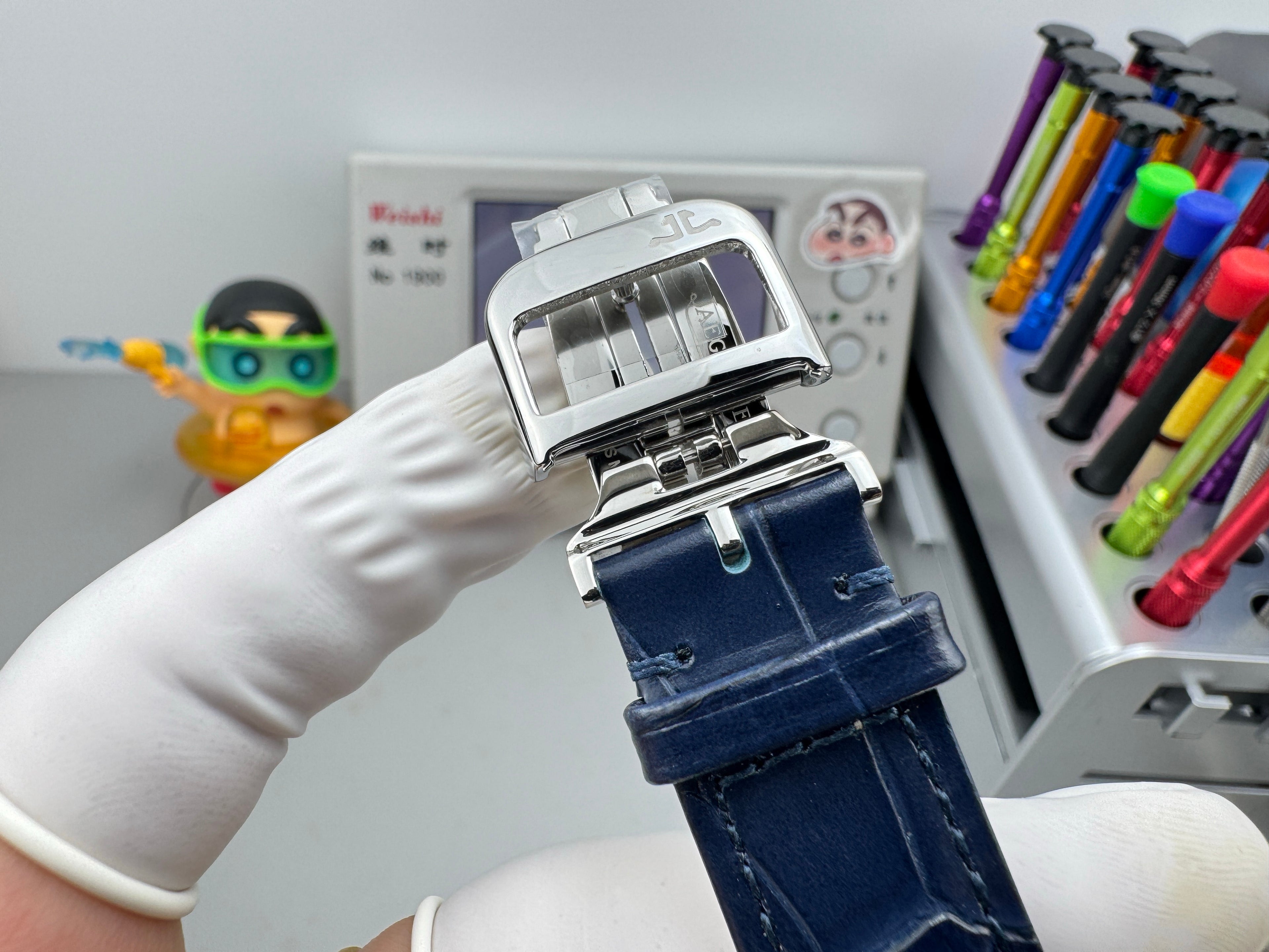 Jaeger-LeCoultre Master Ultra Thin Watch G044 - product view 9