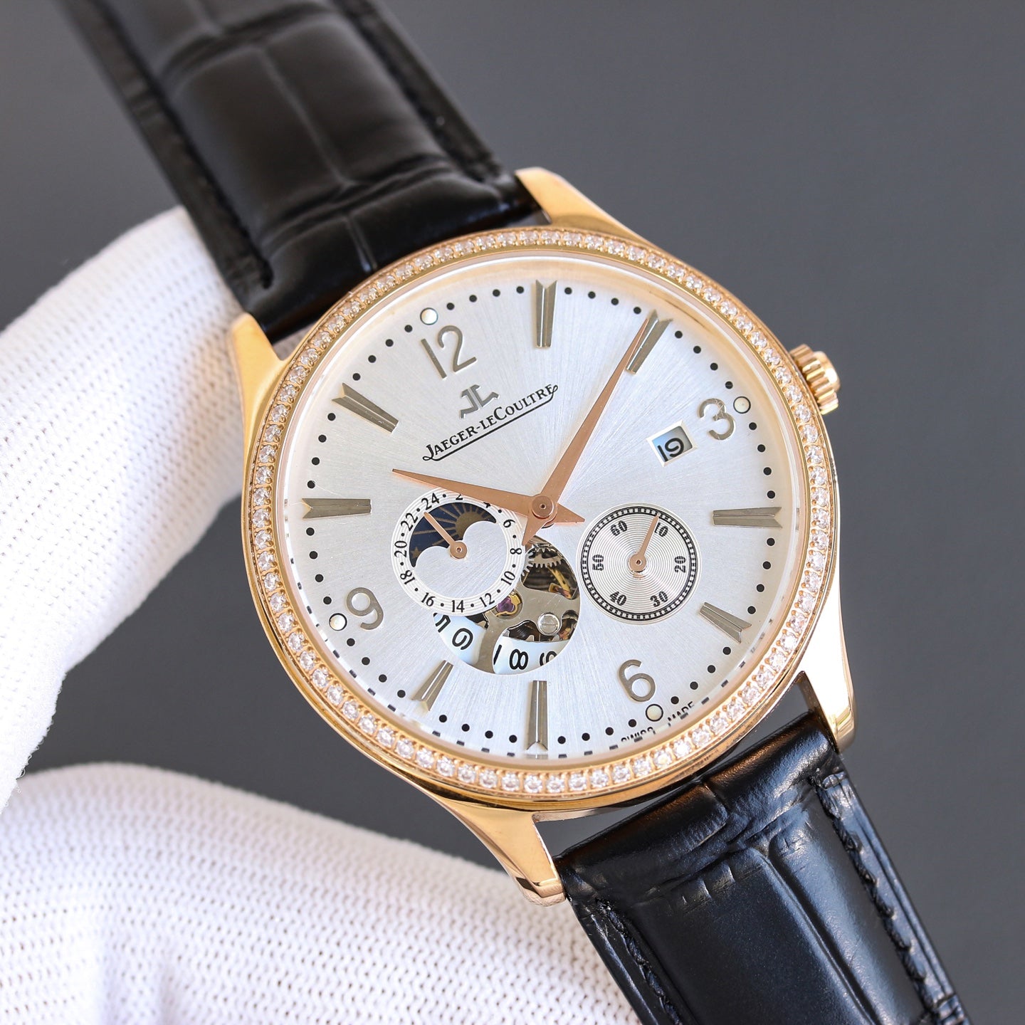Jaeger-LeCoultre Master Control Watch G045 - product view 5