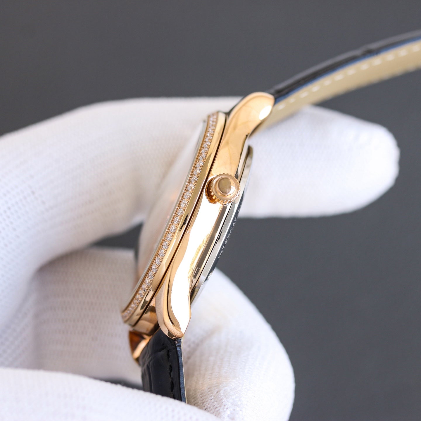 Jaeger-LeCoultre Master Control Watch G045 - product view 7