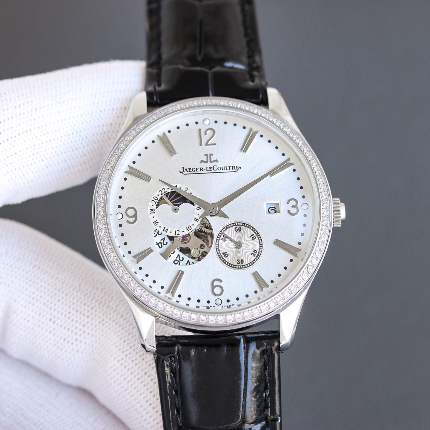 Jaeger-LeCoultre Master Control Watch G047 - product view 2