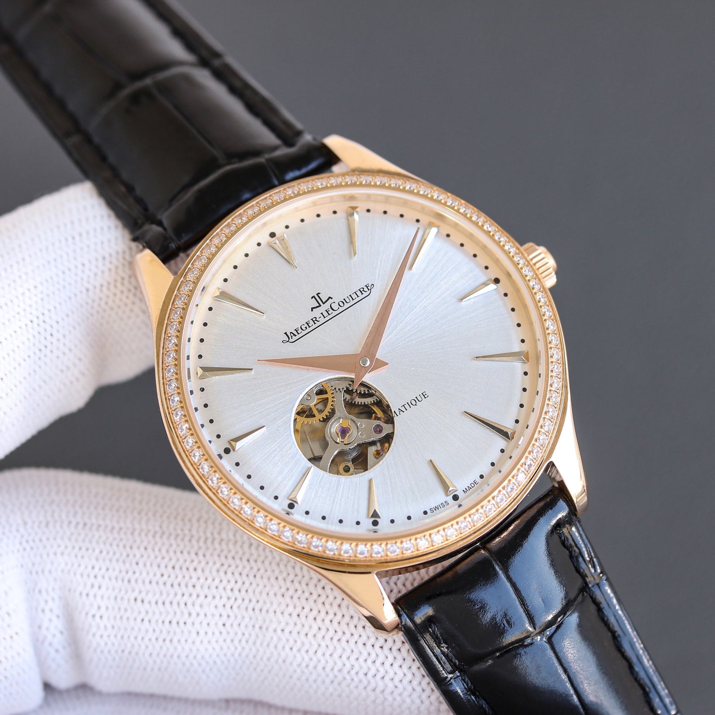 Jaeger-LeCoultre Master Ultra Thin Watch G048 - product view 3