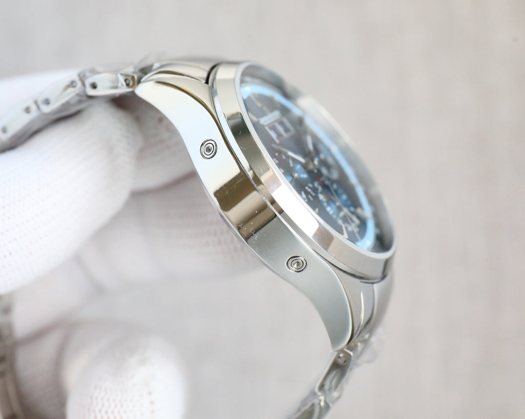 Jaeger-LeCoultre Master Control Watch G052 - product view 6