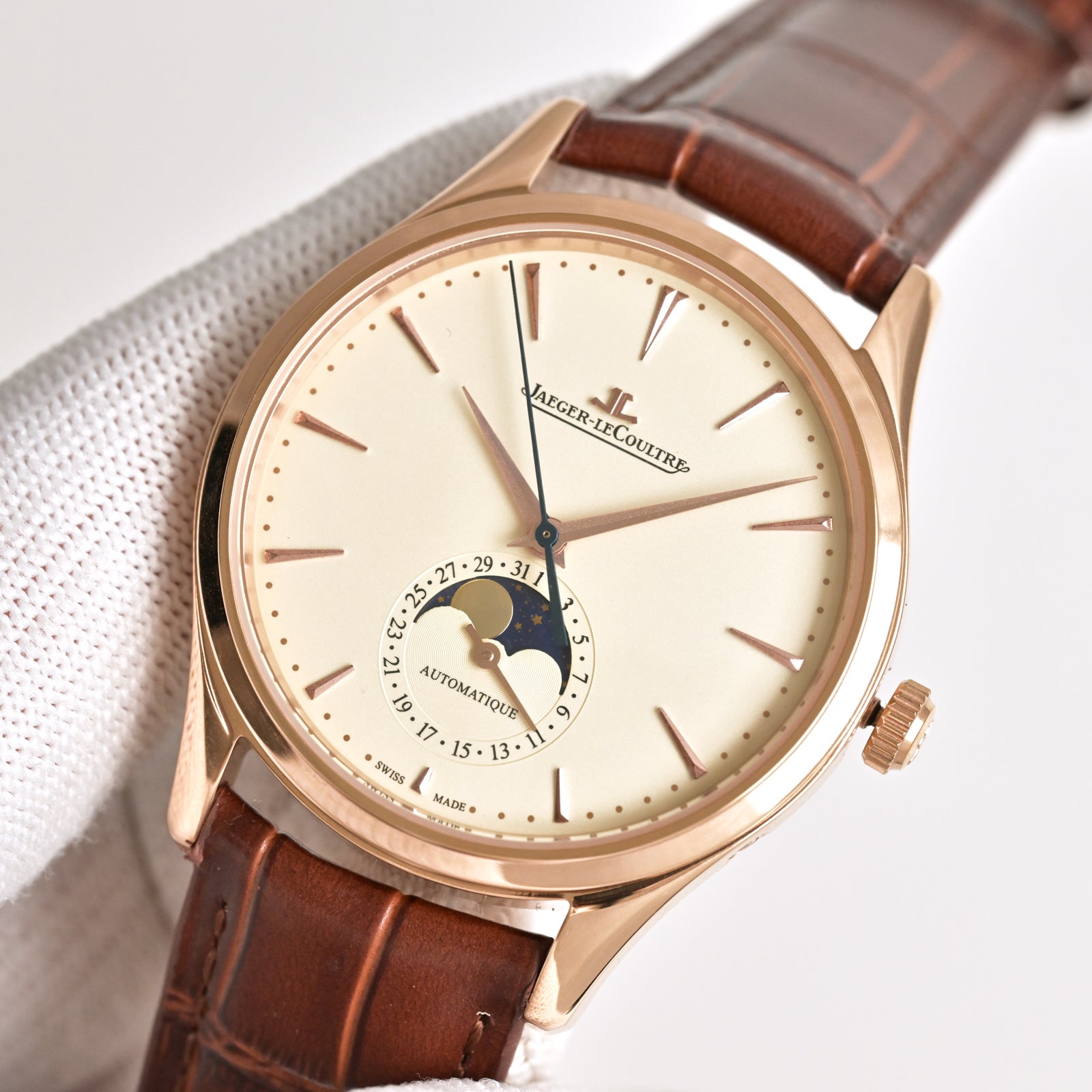 Jaeger-LeCoultre Master Ultra Thin Watch G062 - product view 10